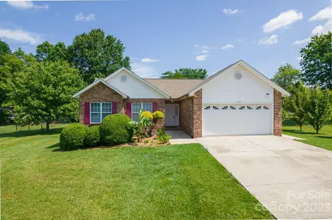 102 2nd Nw Ave NW, Hildebran, NC 28637