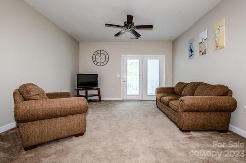 9019 Mcdowell Creek Ct, Cornelius, NC 28031 photo 7