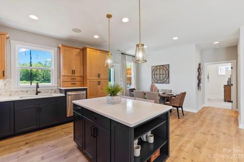 714 Sunharvest Ln, Indian Trail, NC 28079