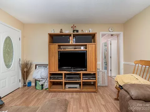 648 Blacksnake Rd, Stanley, NC 28164 photo 8