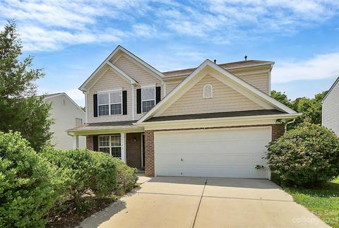5109 Stowe Derby Dr, Charlotte, NC 28278