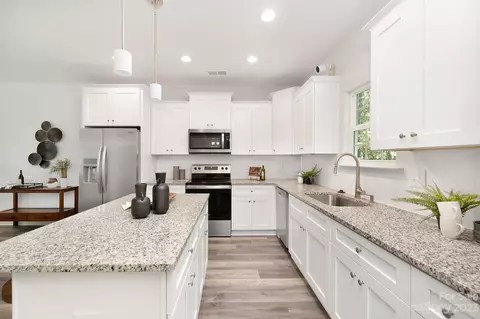 3715 Oakwood Rd, Charlotte, NC 28269
