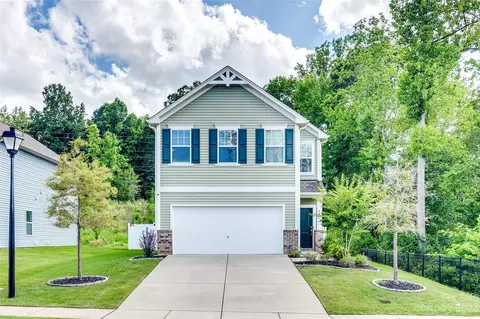 8028 Camden Xing, Lowell, NC 28098