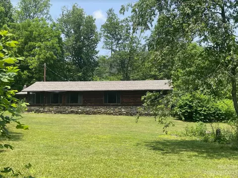 8914 Rosman Hwy, Rosman, NC 28772