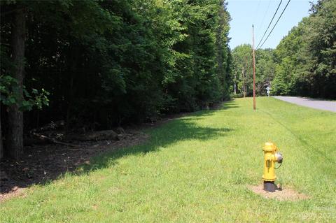 Na Hickory Drive, Charlotte, NC 28215