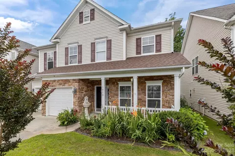 1013 Fleming Ln, Matthews, NC 28104