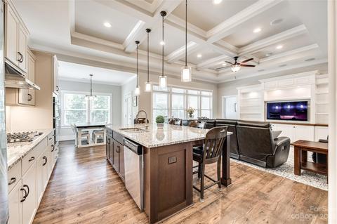 5284 Admirals Lndg, Lancaster, SC 29720