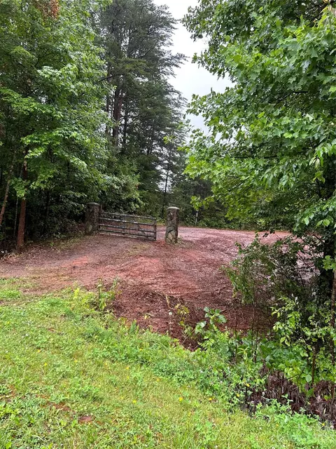 109 Parker Rd, Casar, NC 28020
