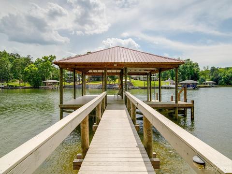 5553 Beaverdam Creek Rd, Lake Wylie, SC 29710