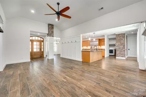361 Squirrel Ln, Clover, SC 29710 photo 17