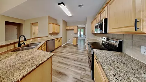 20904 Brinkley St, Cornelius, NC 28031 photo 5