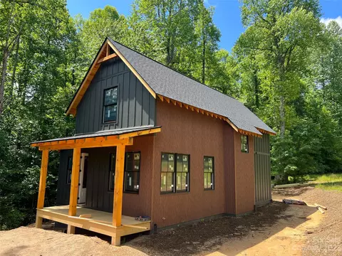 18 Small Creek Rd, Brevard, NC 28712