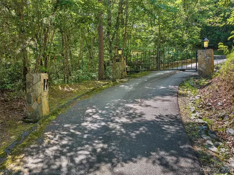 409 Briarcliff Dr, Sylva, NC 28779 photo 30