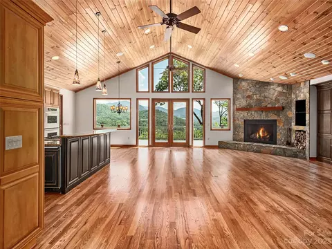 409 Briarcliff Dr, Sylva, NC 28779 photo 8