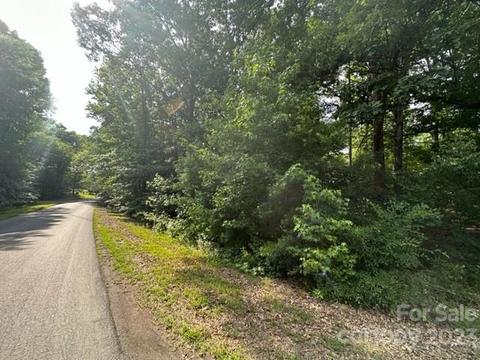 11 Woodhurst Ln, Albemarle, NC 28001