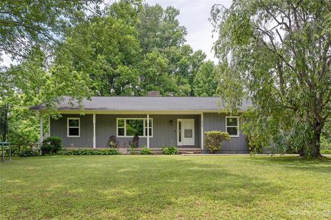 258 Illahee Rd, Brevard, NC 28712 photo 2