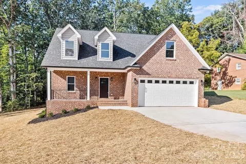 1309 Oak Canopy 40 Rd #40, Lincolnton, NC 28092