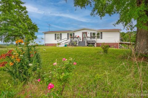 1553 Drumstand Rd, Stony Point, NC 28678
