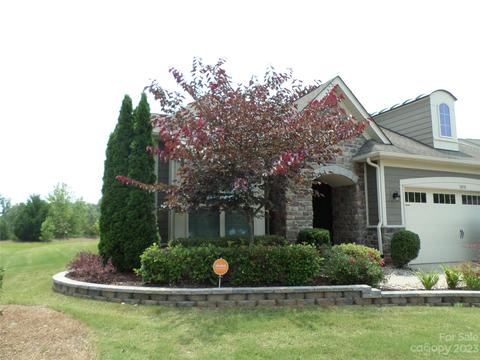 3030 Arches Bluff Cir, Lancaster, SC 29720