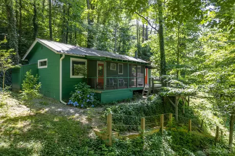 55 Riverby Ln, Tryon, NC 28782