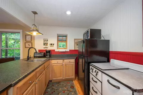 55 Riverby Ln, Tryon, NC 28782 photo 17