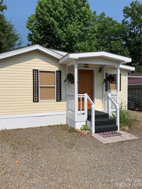 202 Mallard Loop, Waynesville, NC 28785