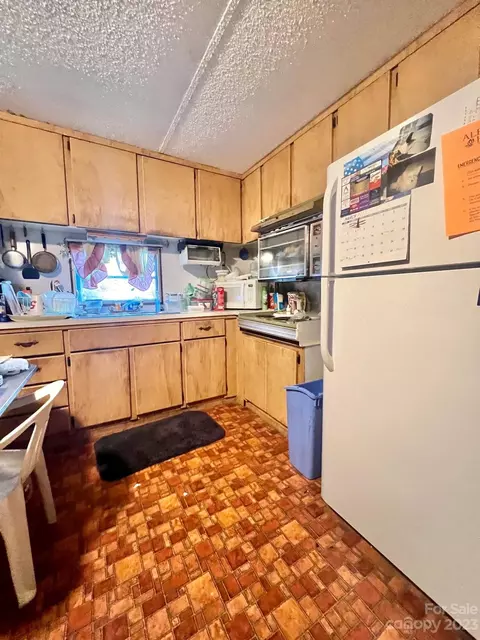 103 Jeff Walker Ln, Hiddenite, NC 28636 photo 6