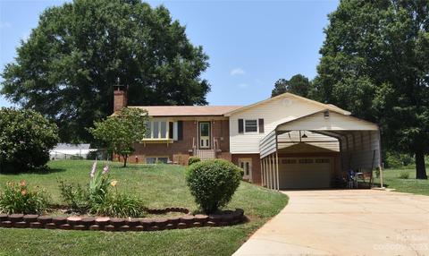 123 Brook Hollow Ln, Taylorsville, NC 28681