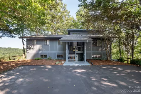 226 Tinequa 1-a Bldg 5 Dr #1-A  5, Brevard, NC 28712