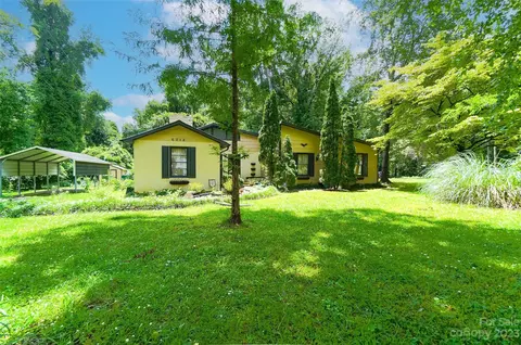 6018 Johnnette Dr, Charlotte, NC 28212