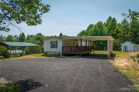 1399 Nellys Way, Lenoir, NC 28645