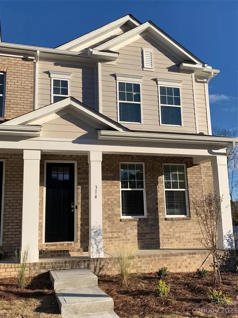 13851 Hill 3 St #3, Huntersville, NC 28078