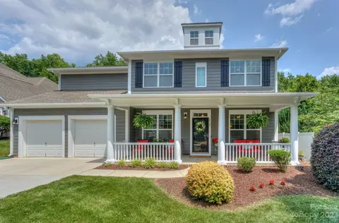 8912 Lake Pines Dr, Cornelius, NC 28031