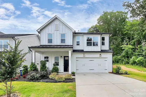 1207 Masefield Ave, Matthews, NC 28105