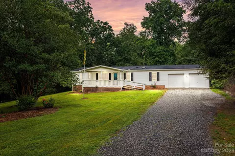 140 Little Valley Ln, Statesville, NC 28625