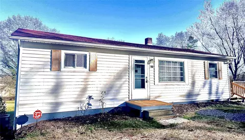 510 Tabor Rd, Olin, NC 28660
