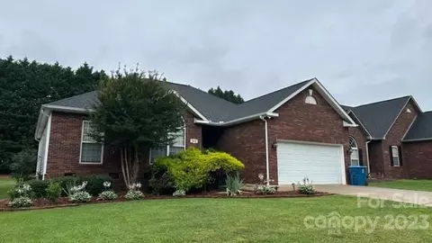 1011 Overhill Rd #6, Salisbury, NC 28144