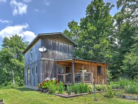 458 Morgan Branch Rd, Marshall, NC 28753