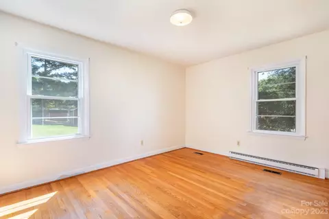 8511 Sylvan Dr, Terrell, NC 28682 photo 9