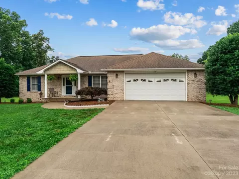 178 Seven Springs Loop, Statesville, NC 28625