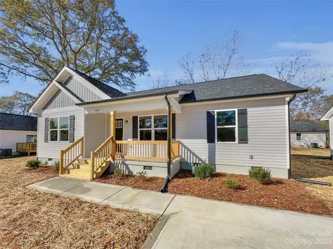 508 Rock St, Lancaster, SC 29720 photo 2