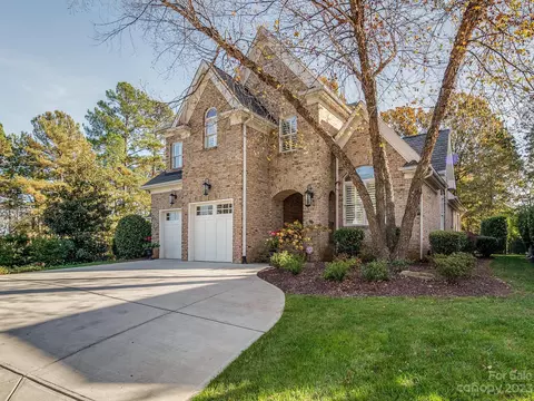 17428 Summer Place Dr, Cornelius, NC 28031