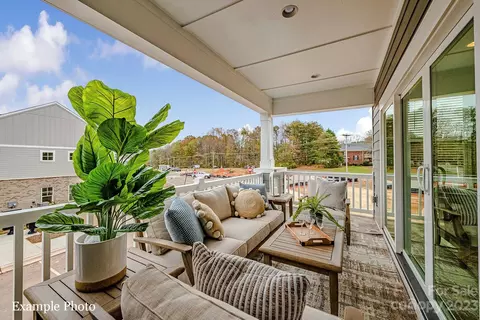 735 Beaty 20 St #20, Davidson, NC 28036