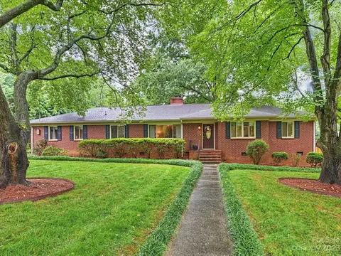 7850 Meadowview Ln, Charlotte, NC 28270