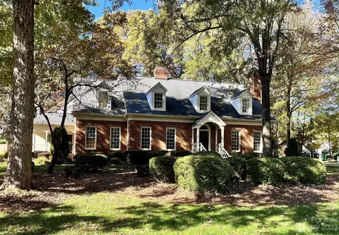 6952 Baltusrol N Ln N, Charlotte, NC 28210