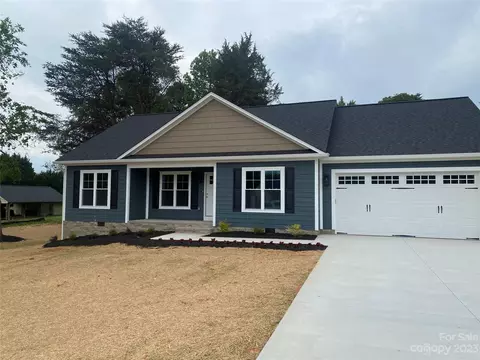 121 Mobeal Ln, Statesville, NC 28625