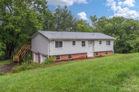 79 Leaf Ln, Clyde, NC 28721