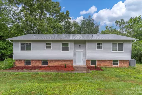 79 Leaf Ln, Clyde, NC 28721 photo 15
