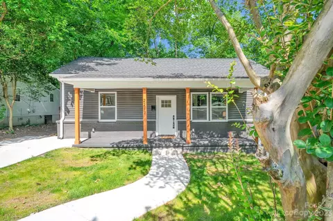 2217 Kennesaw Dr, Charlotte, NC 28216