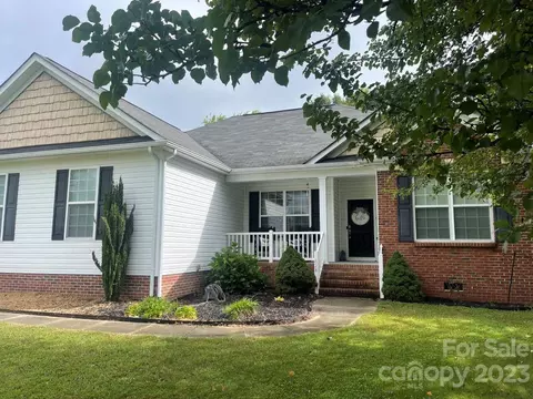 1628 Bishop Rd, Lincolnton, NC 28092